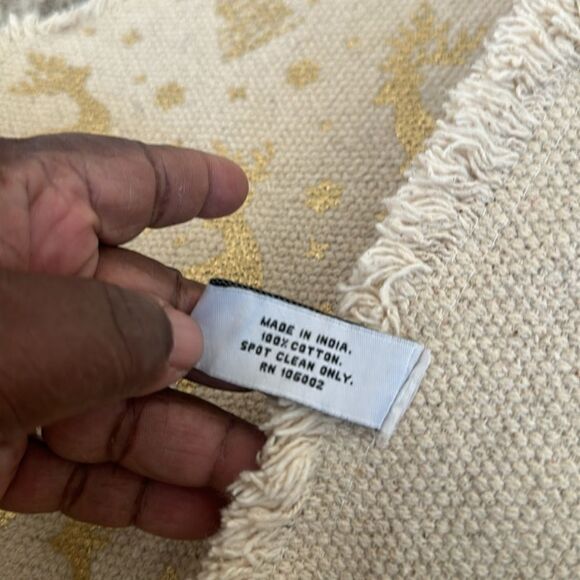 4 Nicole Miller Home Christmas Reindeer Placemats Beige Gold (4) - Picture 4 of 5